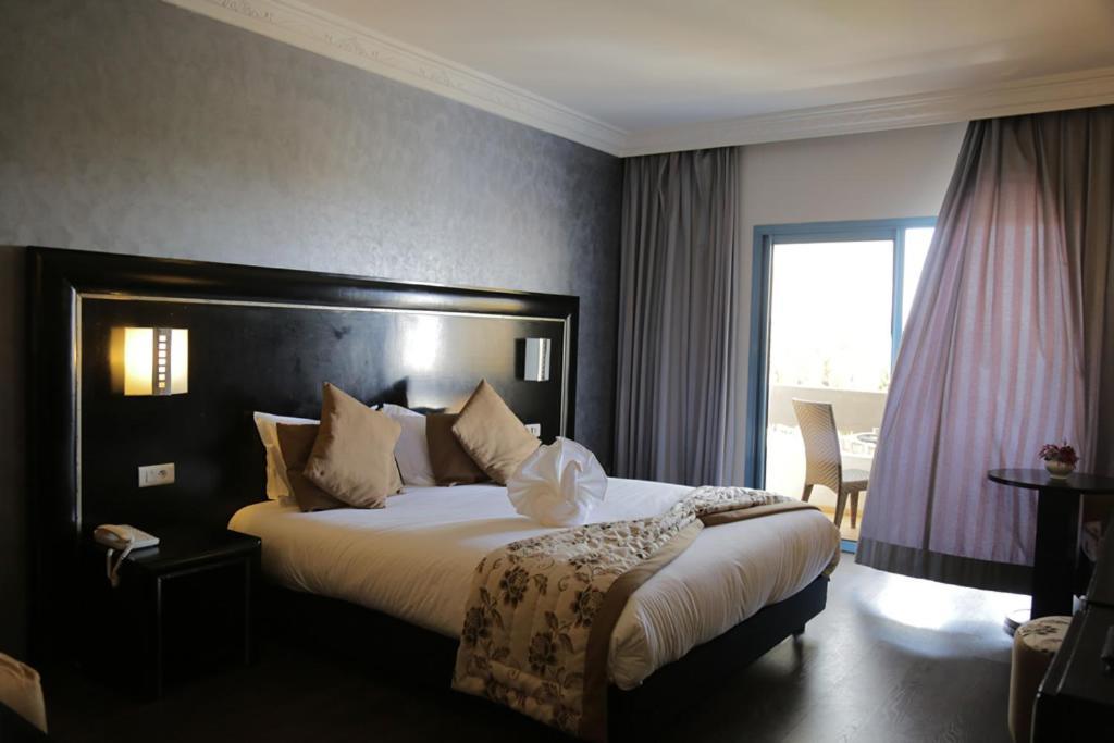Hotel Suisse Casablanca Buitenkant foto