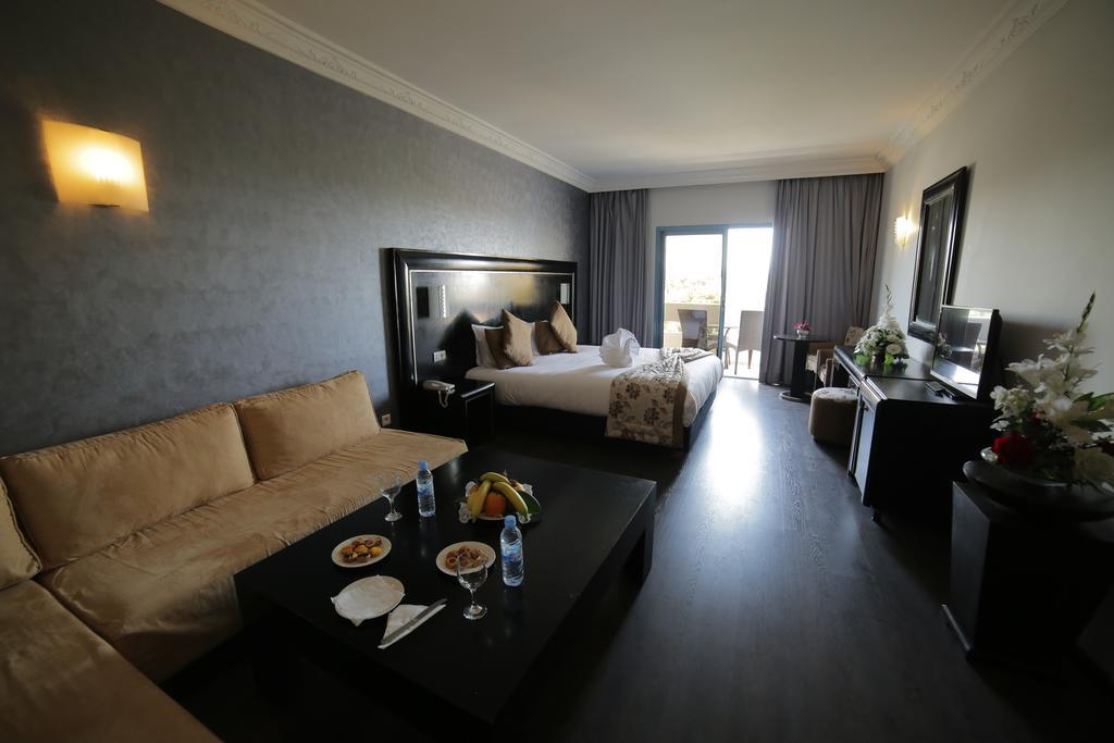 Hotel Suisse Casablanca Buitenkant foto