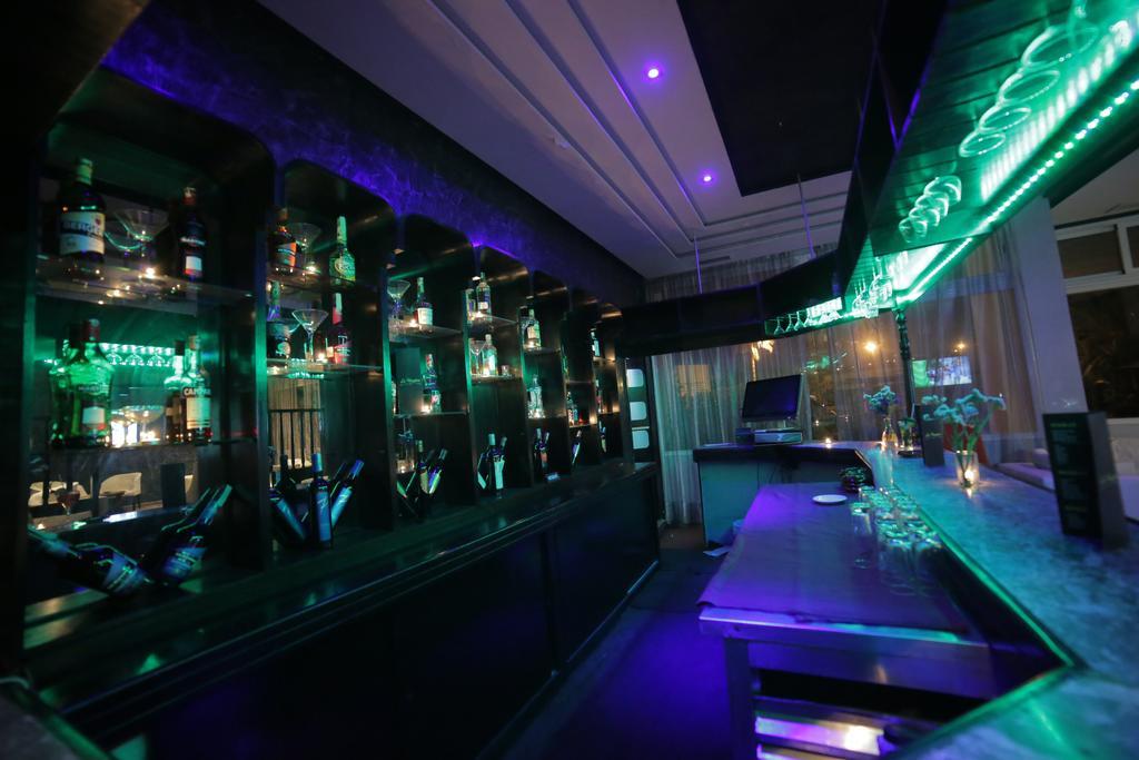Hotel Suisse Casablanca Buitenkant foto